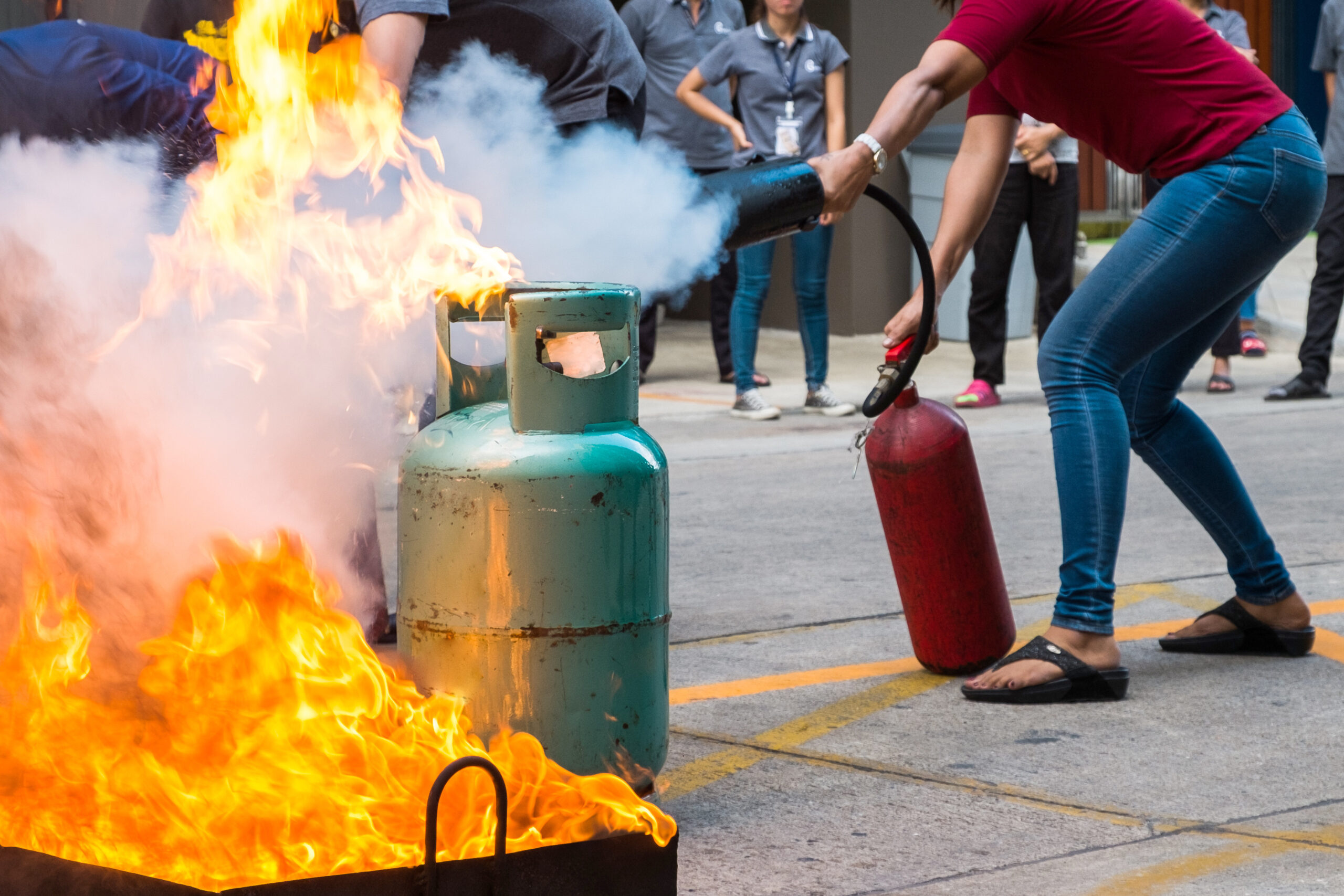 Estintori in uso ai dipendenti da usare in caso di incendio